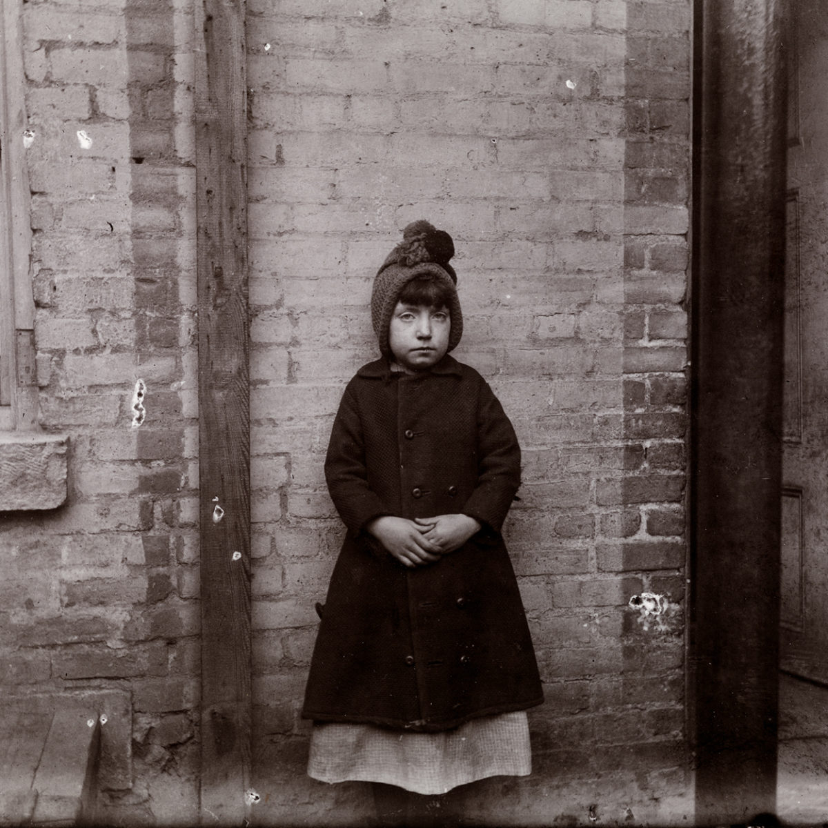 Jacob A. Riis – LIGHT IN DARK PLACES